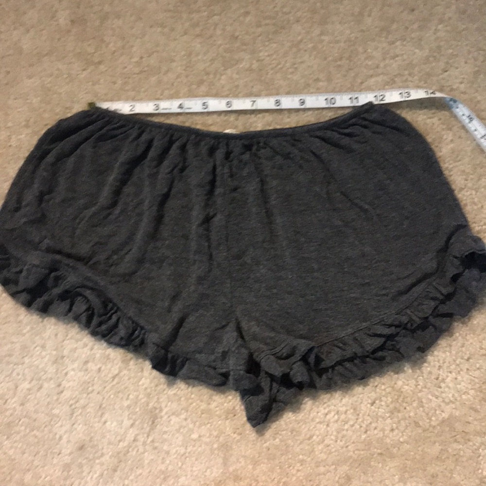 Brandy Melville Vodi shorts